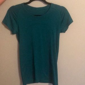 Lululemon teal Swiftly SS size 8